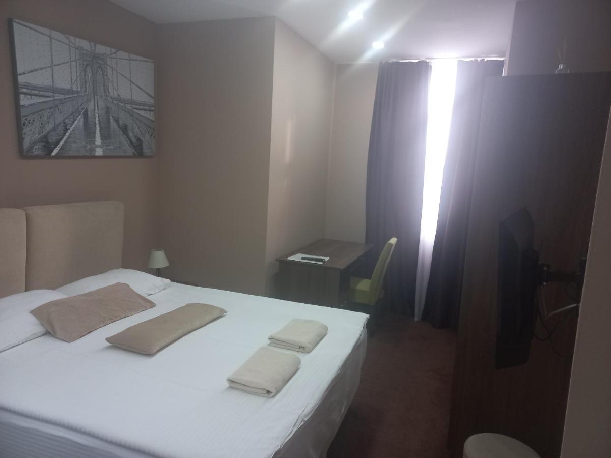 Hotel Usce Šabac Zewnętrze zdjęcie