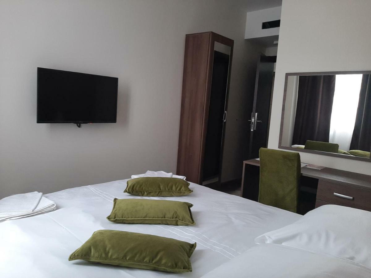 Hotel Usce Šabac Zewnętrze zdjęcie