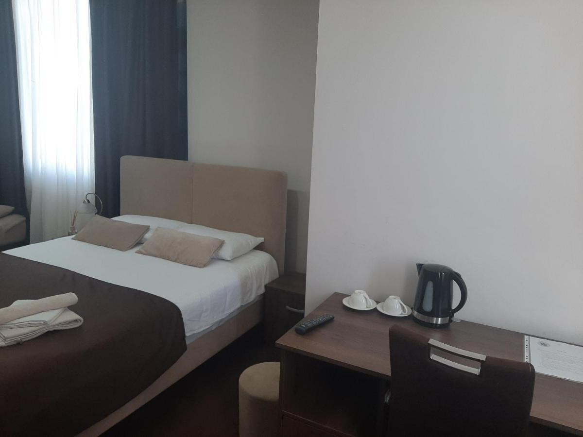 Hotel Usce Šabac Zewnętrze zdjęcie
